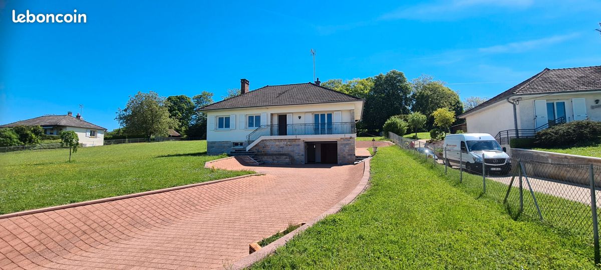 Maison 3 pièces 89 m² · à Beaujeu-Saint-Vallier-P.-Et-Q. · 89 m² · 750 €/mois