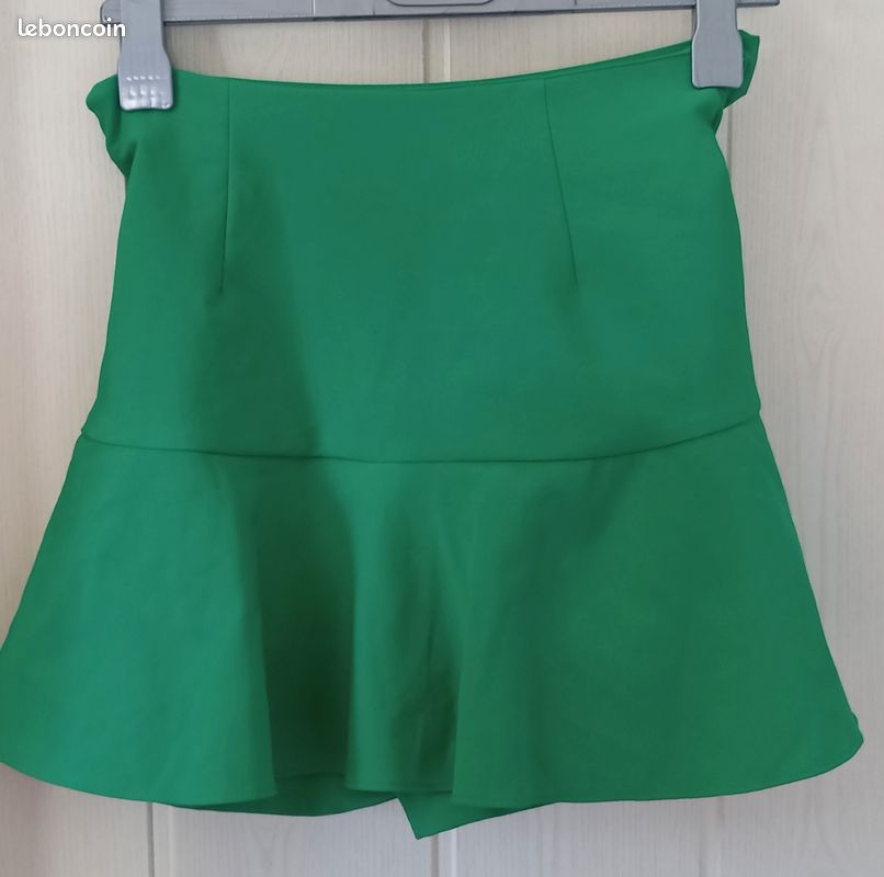 Mini Jupe ZARA Verte Imprimé Tropical – Taille M/L, Occasion Très Bon état