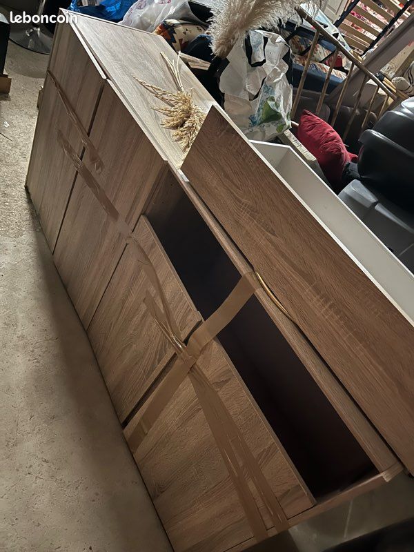 Joli buffet grand : 1,80m*0,45*0,86 très bon état général - spacieux (image 6)