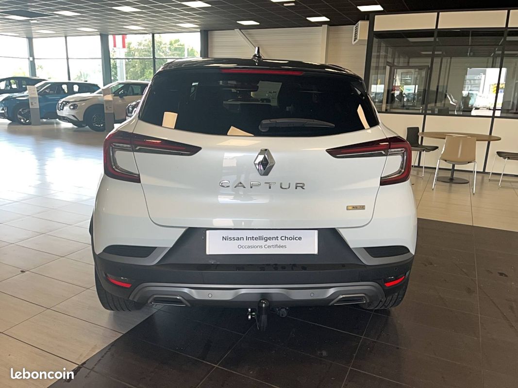 RENAULT Captur mild hybrid 160 EDC R.S. Line (image 4)