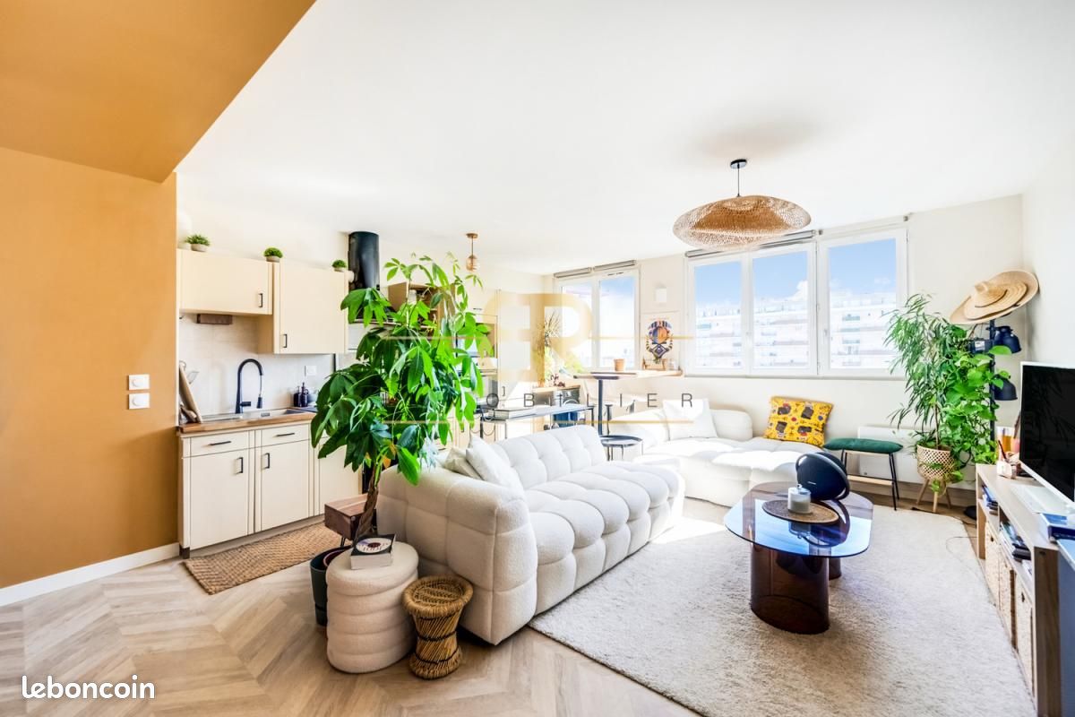Appartement 2 pièces 43 m² · à Paris · 43 m² · 335 000 €