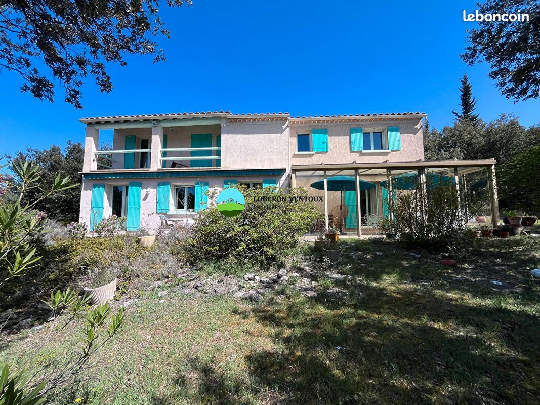 Maison 4 pièces 227 m² · à Venasque · 227 m² · 580 000 €