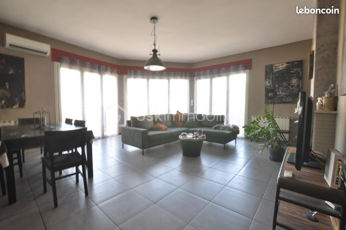 Appartement 4 pièces 98 m² · à Nîmes · 98 m² · 230 000 €