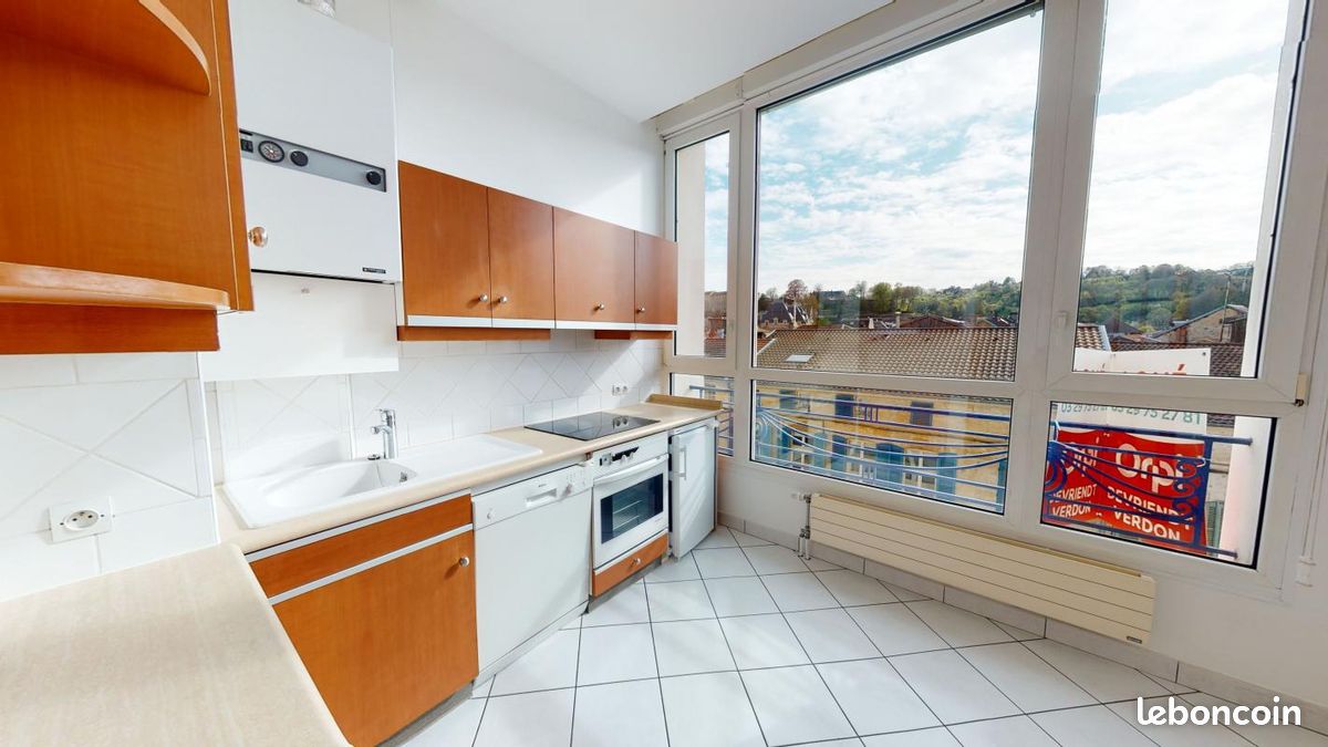 Appartement 4 pièces 94 m² · à Bar-le-Duc · 94 m² · 880 €/mois