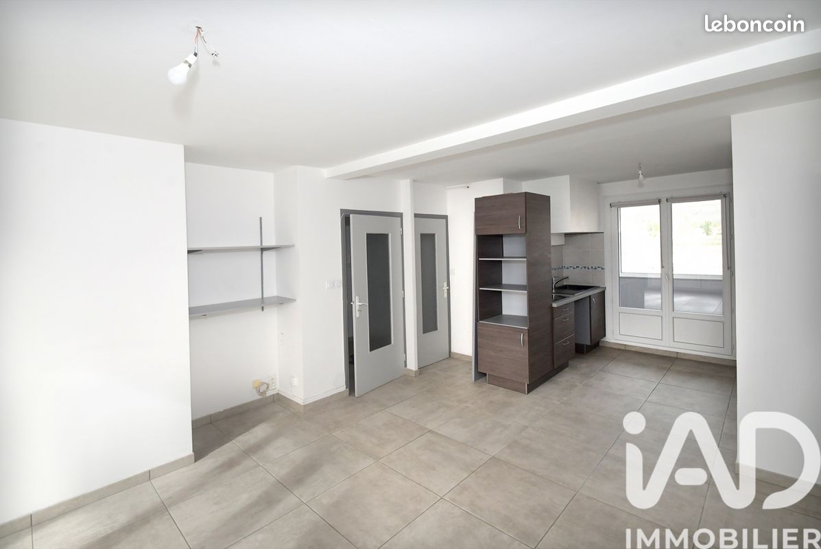 Appartement 4 pièces 61 m² · à Bourgoin-Jallieu · 61 m² · 167 300 €