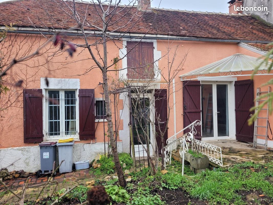 Maison 5 pièces 90 m² · à Jussy · 90 m² · 86 000 €