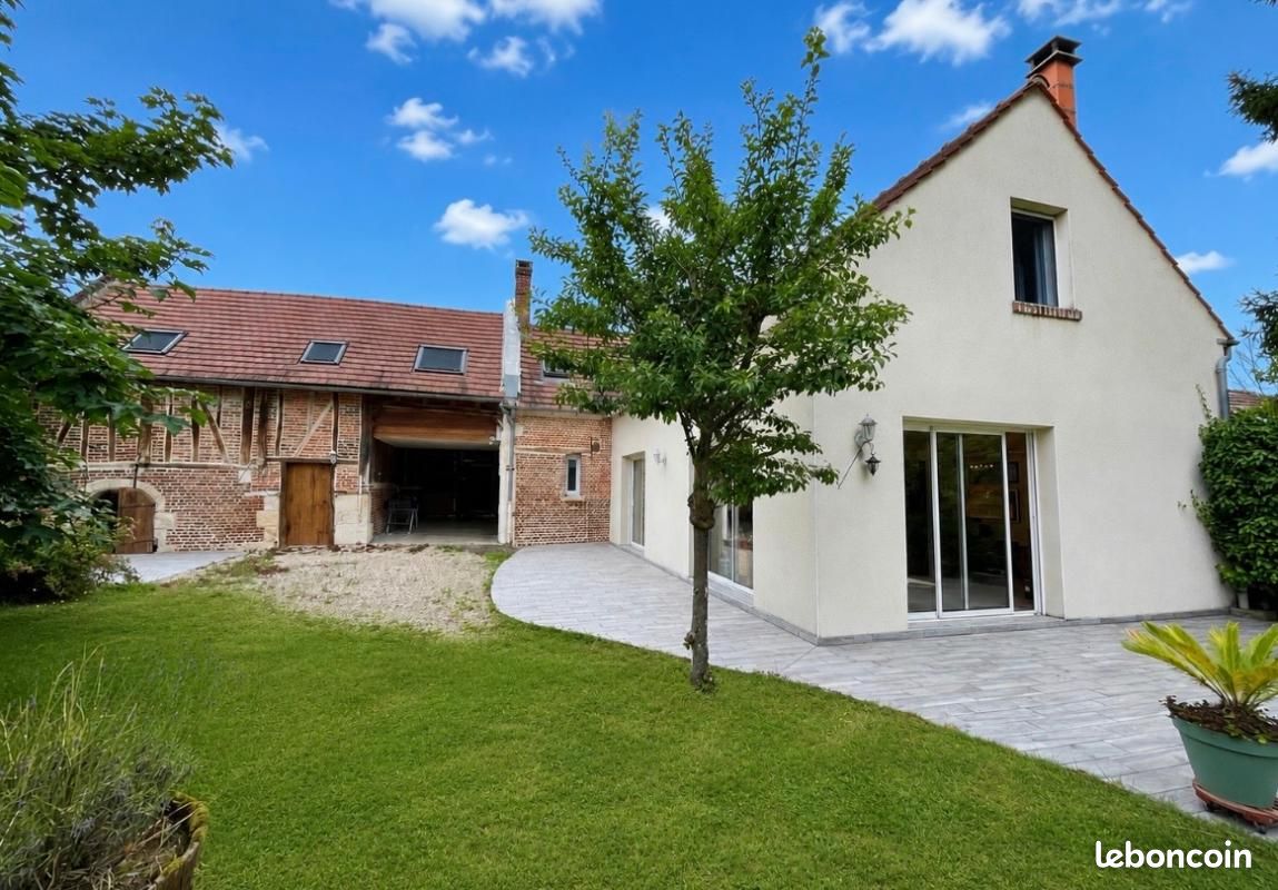 Maison 6 pièces 163 m² · à Coudun · 163 m² · 324 000 €