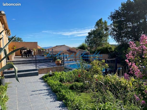 Villa 5 pièces 145 m²
