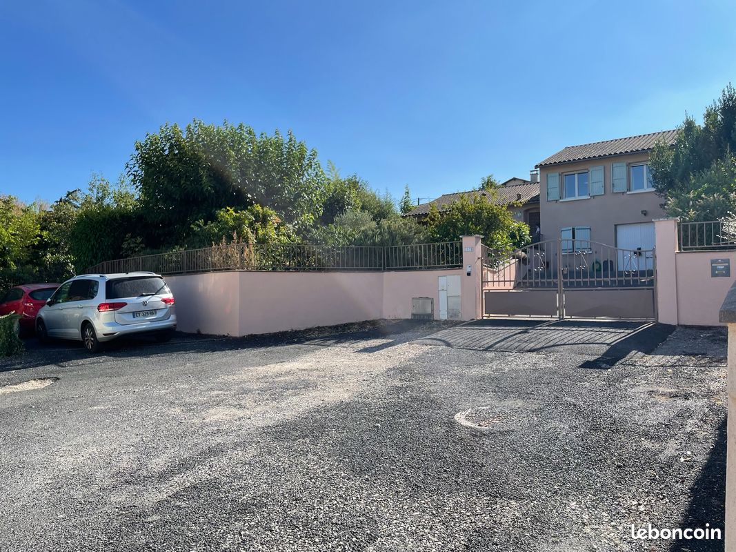 Maison 5 pièces 107 m² · à Millau · 107 m² · 275 000 €