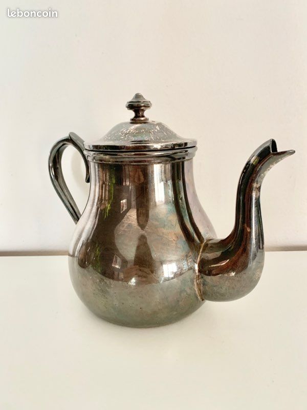 Théière en metal (image 2)