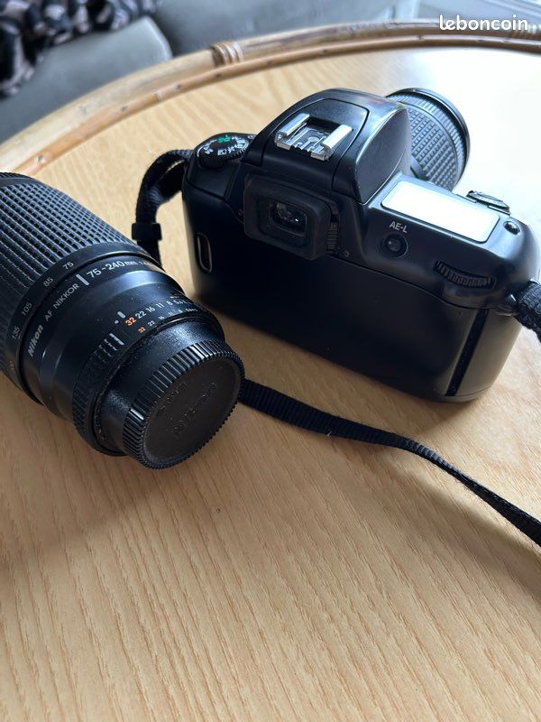 NIKON F60 - Appareil Photo Argentique SLR Boxed EUR 100,00