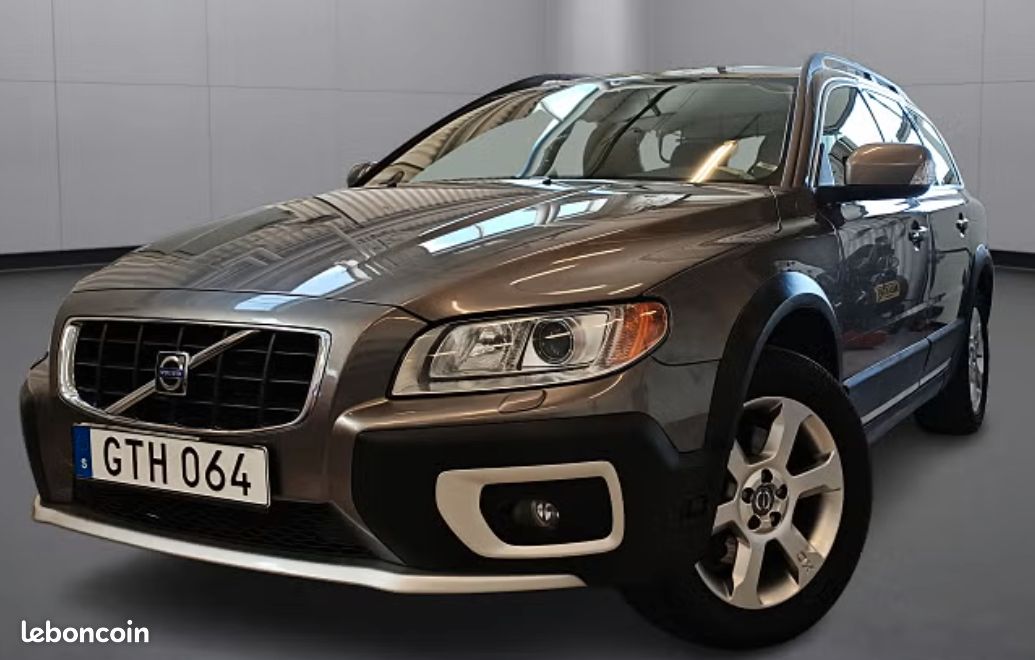 Volvo xc70 3.2 summum bva 225000km attelage (image 1)