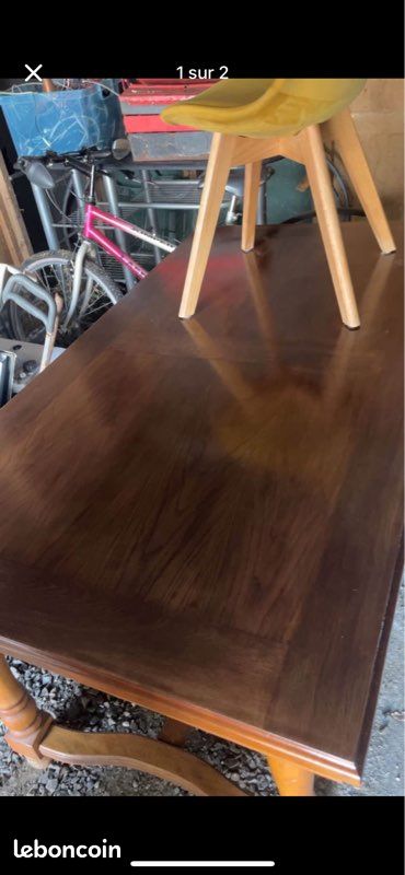 Table en chaîne (image 1)
