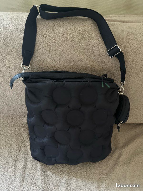 Sac lacoste bleu marine (image 2)