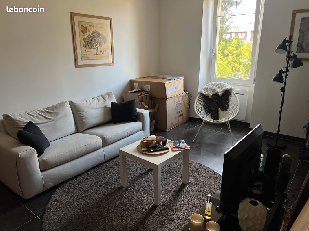 Appartement 2 pièces 49 m² · à Évian-les-Bains · 49 m² · 875 €