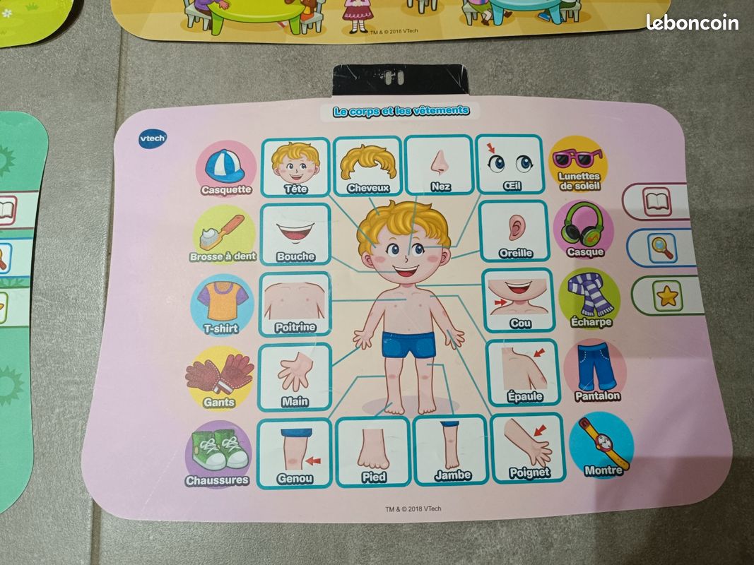 Bureau interactif 3 en 1
Quelques marques d'usure (voir photos) mais en parfait état de fonctionnement.
A partir de 3 ans (image 17)