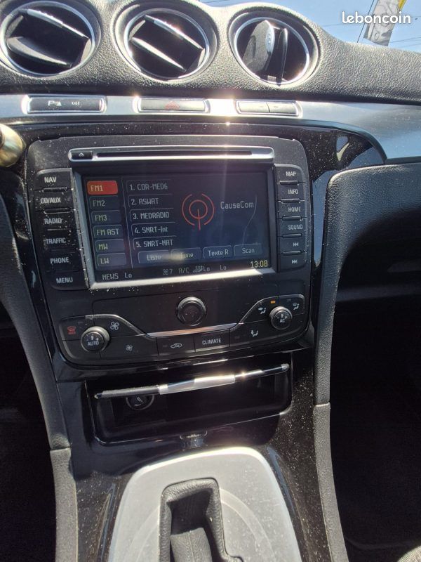 FORD Galaxy II Phase 2 2.0 TDCi 16V Powershift 140 cv Boîte autoBON Etat 2013 (image 7)
