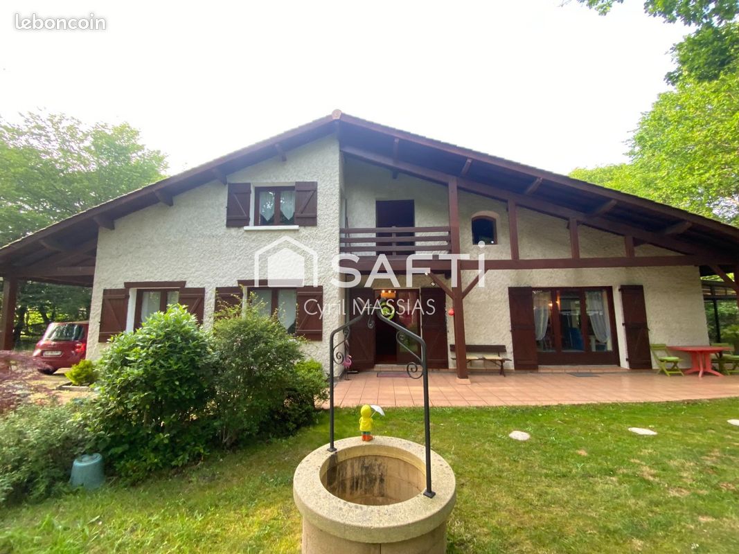Maison 8 pièces 170 m² · à Saint-Aubin-de-Médoc · 170 m² · 499 000 €