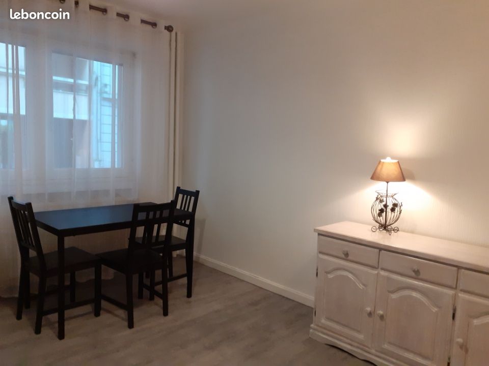 Appartement 1 pièce 28 m² · à Metz · 28 m² · 420 €