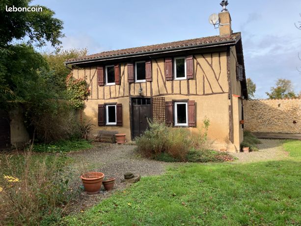 Maison - 6 pièces - 122 m2 - 3 chambres - Jardin - Piscine