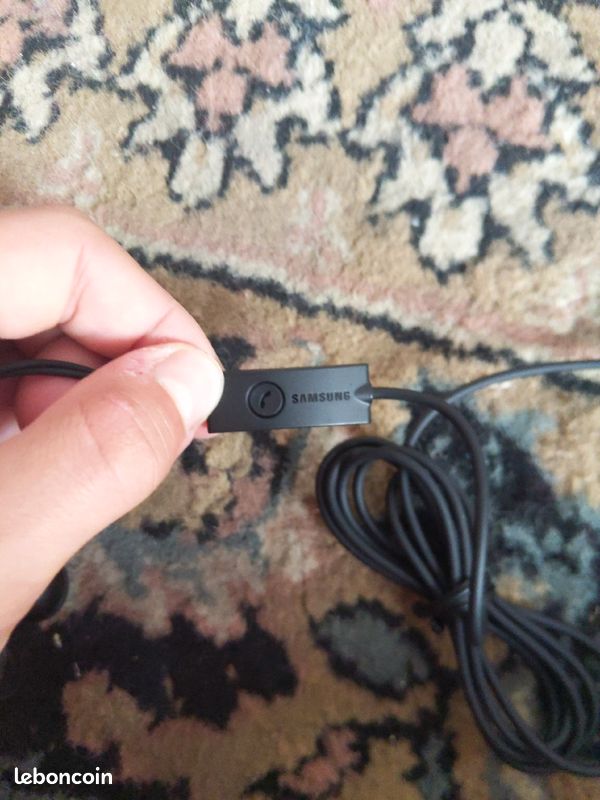 Écouteur Samsung archi archi neuf 👍 (image 2)