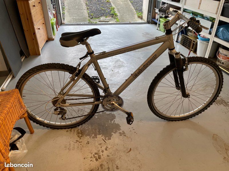Vélo VTT Renault sport modèle Éclaireur (image 2)