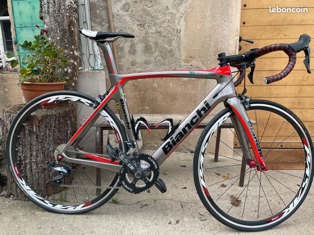 Vélo route Bianchi oltre xr4 (image 1)