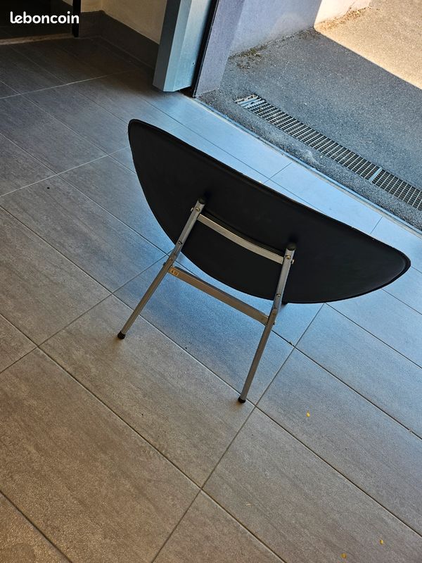 Chaise (image 2)