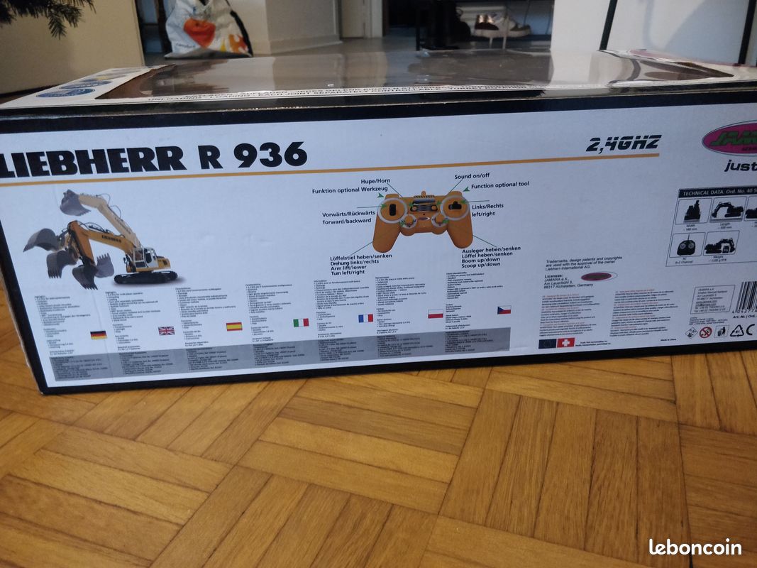 Pelleteuse Liebherr R936 1:20 2,4GHz (image 3)