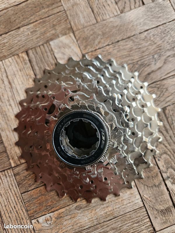 Cassette Shimano 105 R7000 11 Vitesses - 11-30 Ou 11-34 Dents - Compatible Chaîne HG-X11 - Pignon HG-EV - Pour Vélo De Route
