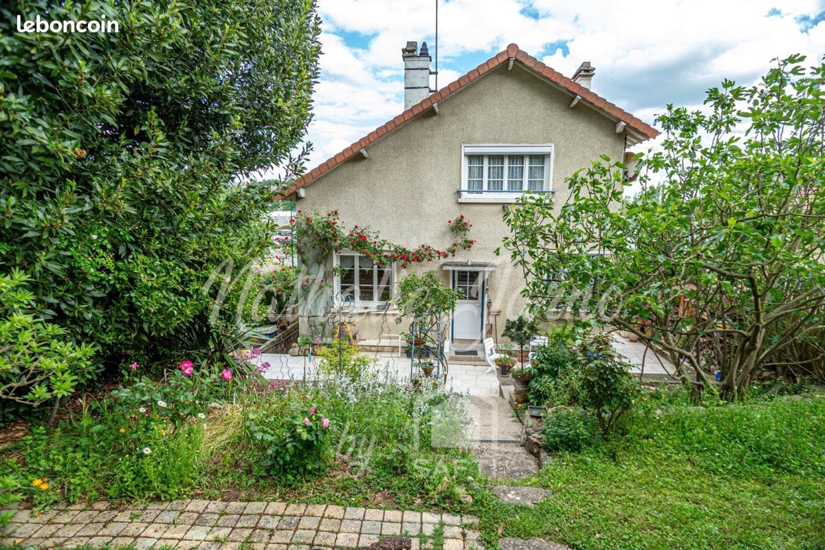 Maison 6 pièces 133 m² · à Hardricourt · 133 m² · 395 000 €