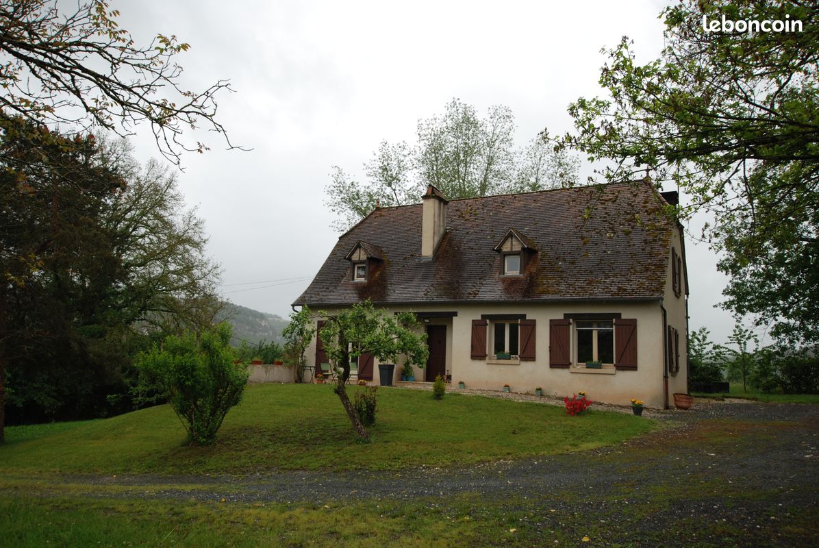 Maison 4 pièces 128 m² · à Lacave · 128 m² · 750 €/mois