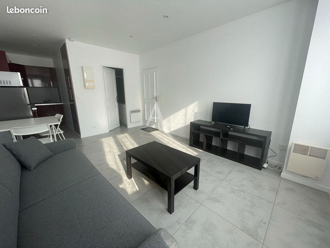 Appartement 1 pièce 26 m² · à Limours · 26 m² · 750 €