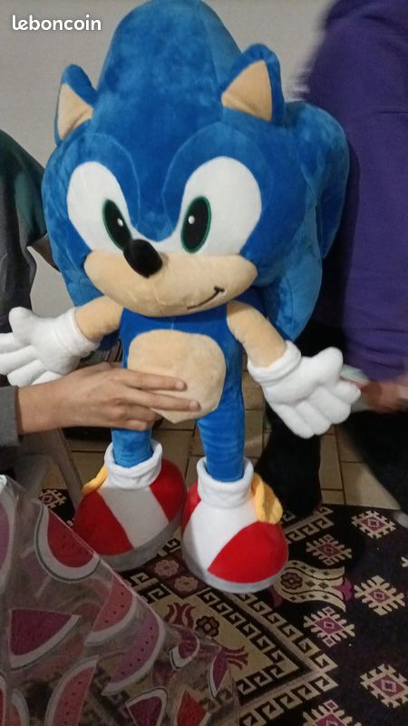 Peluche sonic (image 1)