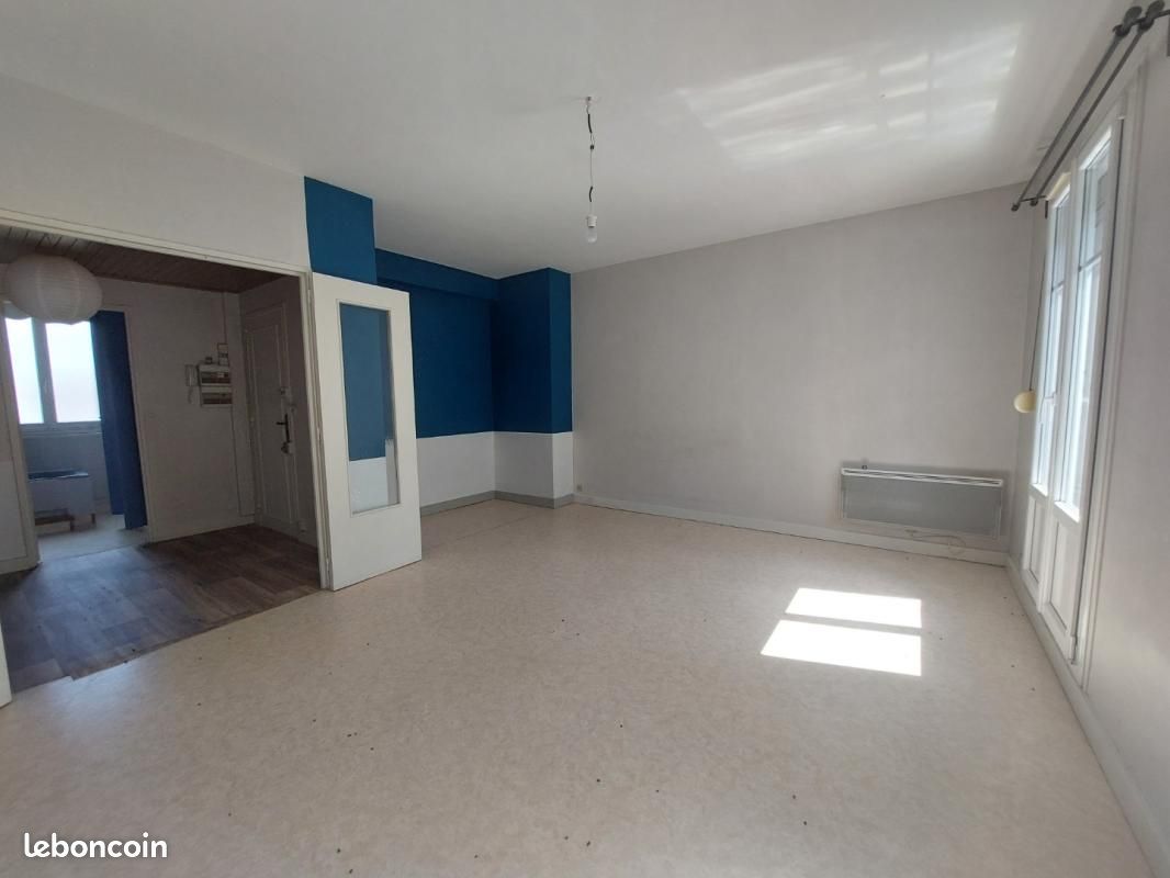 Appartement 2 pièces 56 m² · à Elbeuf · 56 m² · 415 €/mois