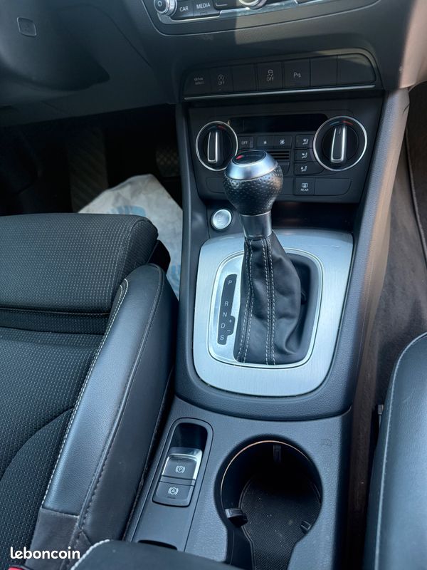 Audi Q3 2.0 TDI 150ch S line Midnight quattro S tronic 7/Rotor/ Sièges Sport/ 2018 (image 7)