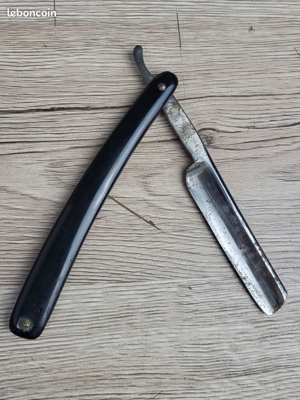 Ancien Coupe-choux (rasoir) De Coiffeur En ébène Noir - Occasion En état De Marche