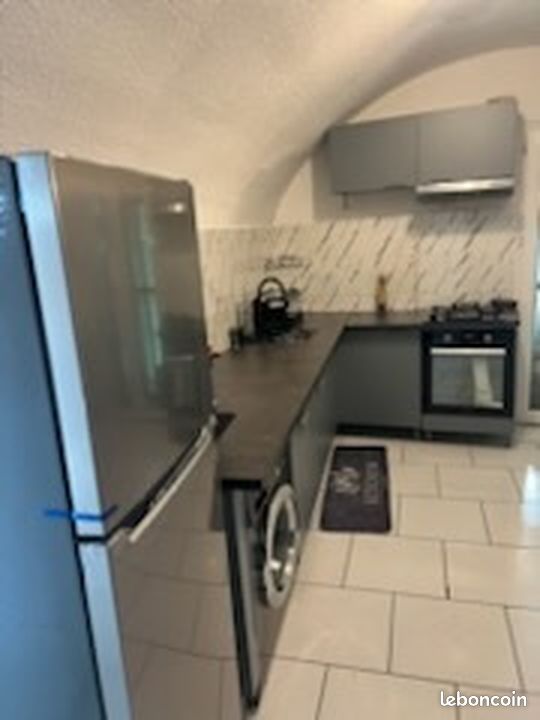 Appartement 3 pièces 65 m² · à Bastia · 65 m² · 650 €/mois