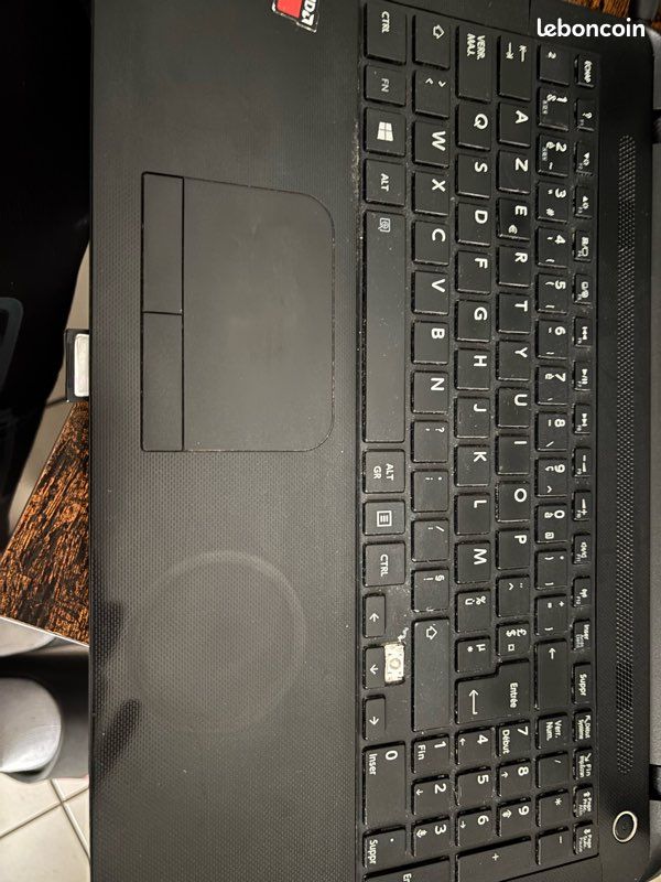 PC Toshiba Satellite (écran cassé) réparable ou récupérer pièces détachées (image 7)