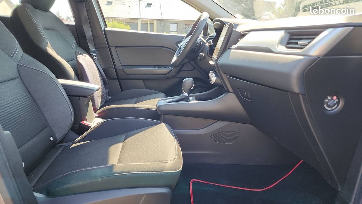 Renault Captur 1.5 Blue dCi 115 EDC7 Business (image 27)