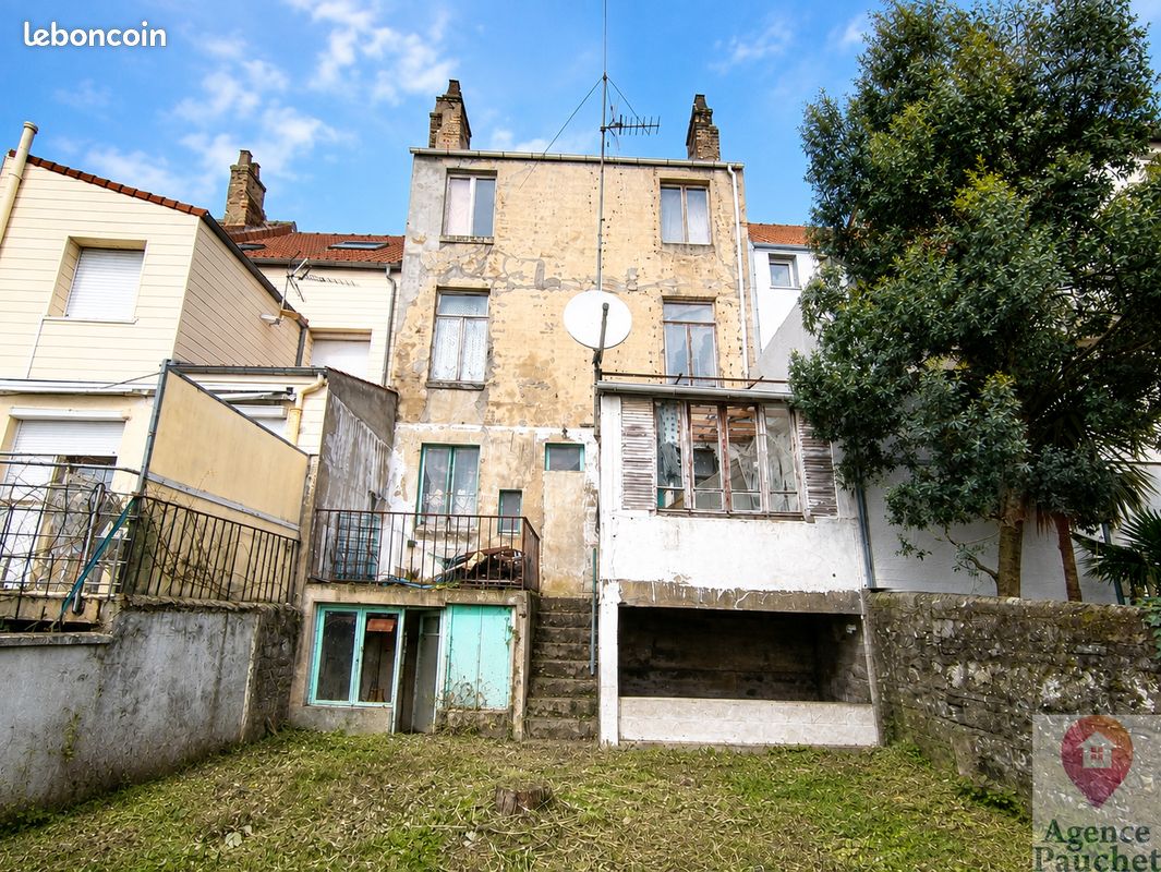Maison 7 pièces 135 m² · à Boulogne-sur-Mer · 135 m² · 108 000 €