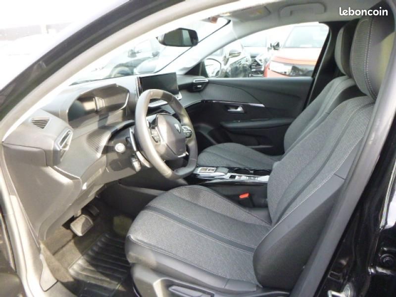Peugeot 208 1.2 Hybrid 110ch Allure e-DCS6 (image 12)