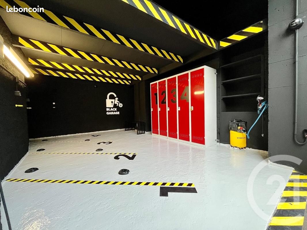 Parking 25 m² · à Grenoble · 25 m² · 40 000 €