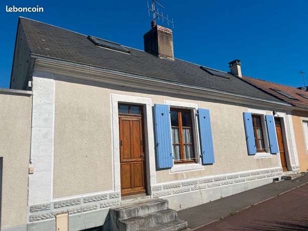 Maison T5 La Bazoge - rénovée - avec garage et jardin