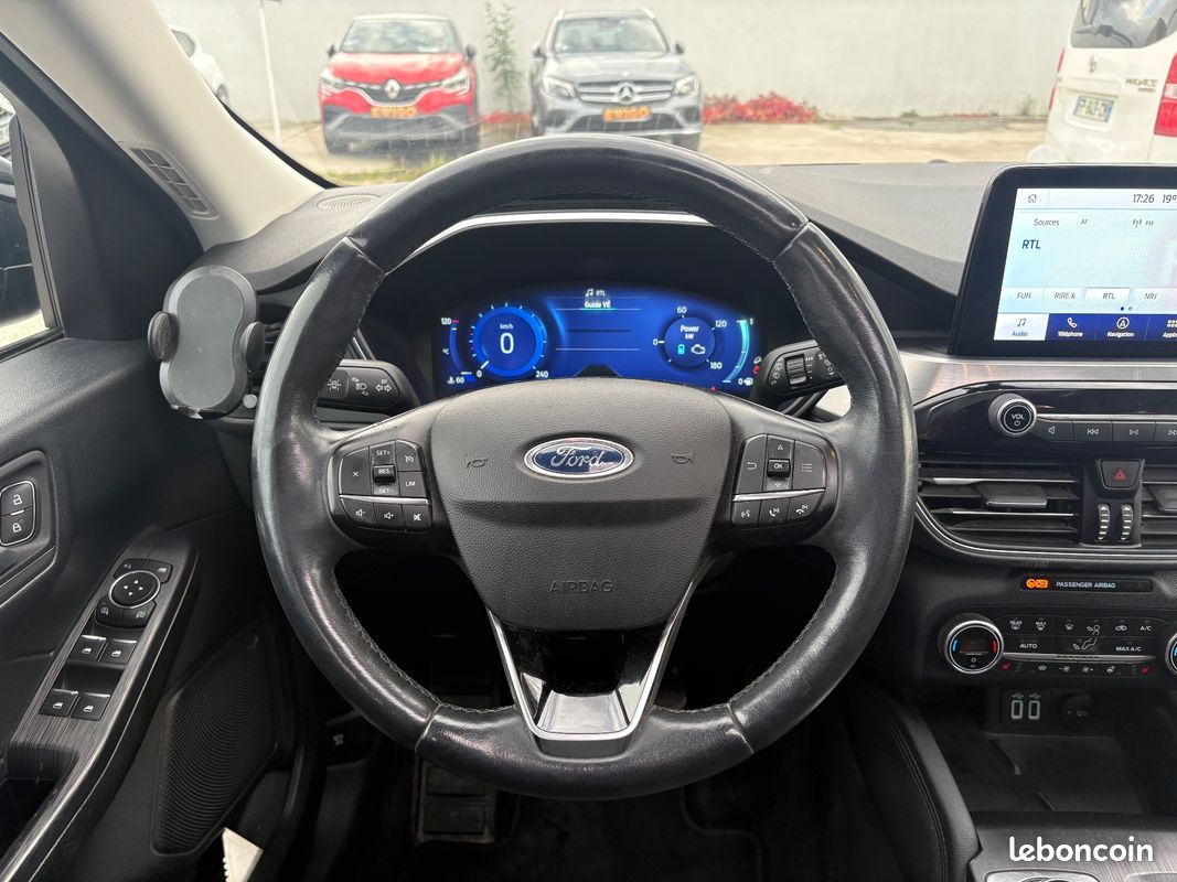 Ford kuga 2.5 duratec 225 ch hybrid fhev titanium toit ouvrant / pack hiver / entretien ford / attelage (image 21)