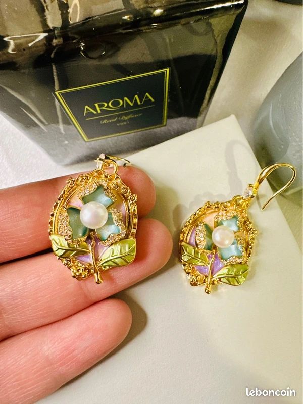 Boucles D'oreilles Vintage En émail Et Perle - Occasion - Style Rétro élégant - Pour Un Look Raffiné