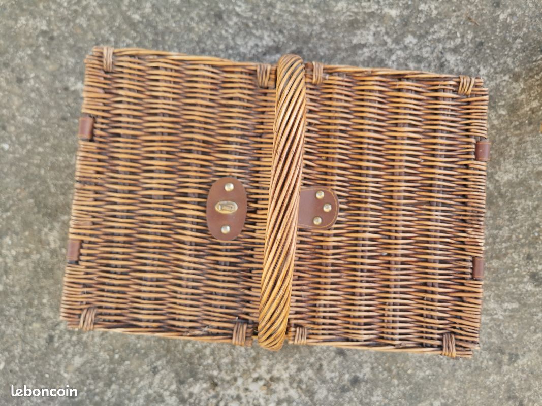 Panier pique-nique en osier Rivoli - 2 personnes | Maisons du Monde