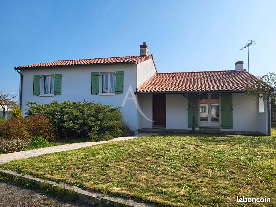 Maison 7 pièces 112 m² · à Mauges-sur-Loire · 112 m² · 245 000 €
