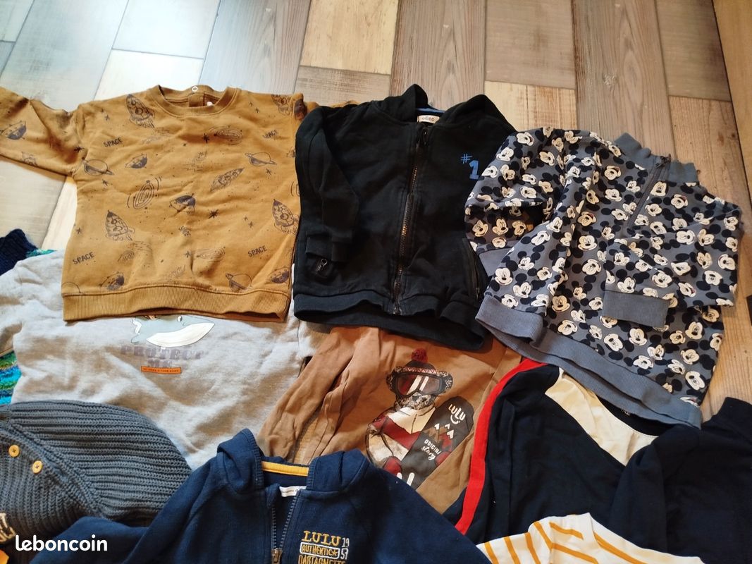Lot de vêtements garçon taille 4 ans (image 1)