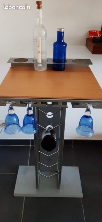 Mini bar sur pied (image 1)